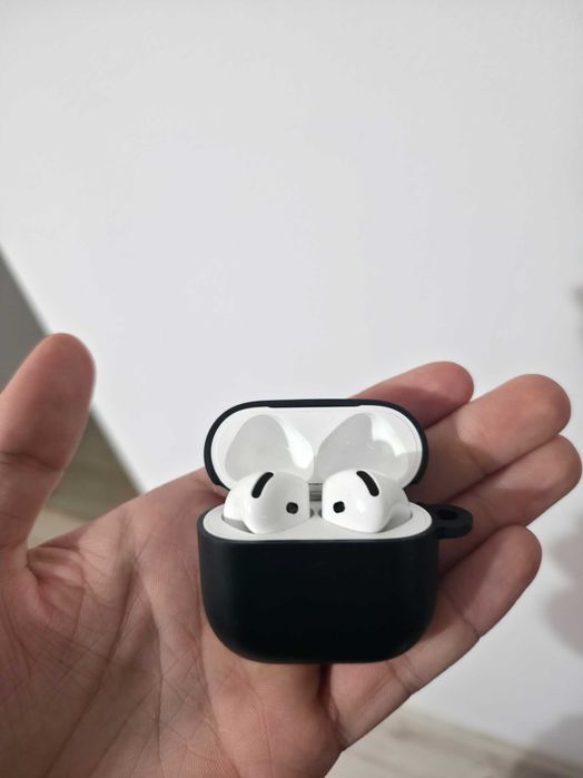 Apple AirPods 4 - Impecabile