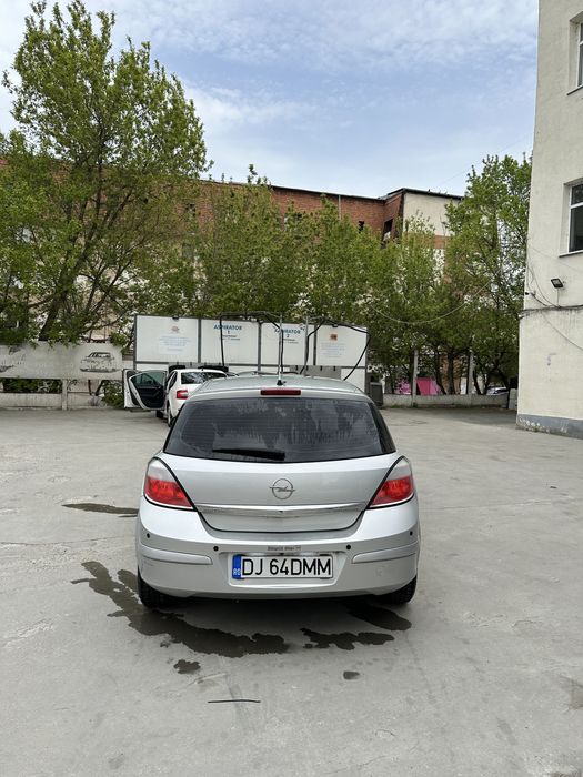 OPEL Astra 2004 — imagine 2