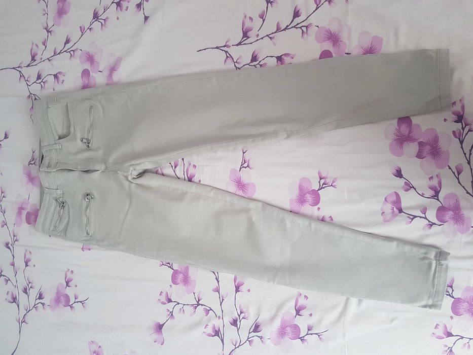 Pantaloni bej Stradivarius 36 S