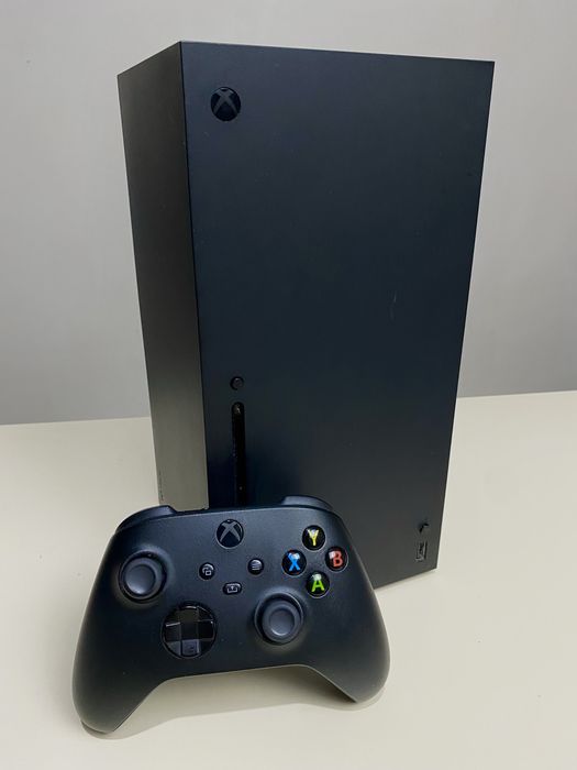 Xbox series X в хорошем состояний