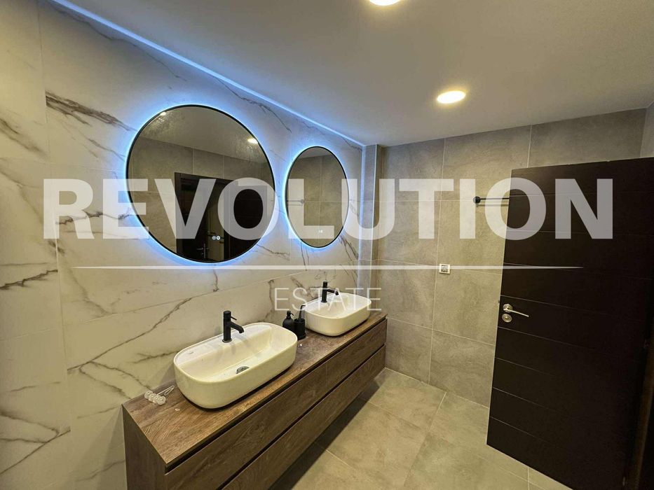 Дава се под наем Мезонет в Варна, Център - 135 кв.м за 1445.85 € - Снимка #13