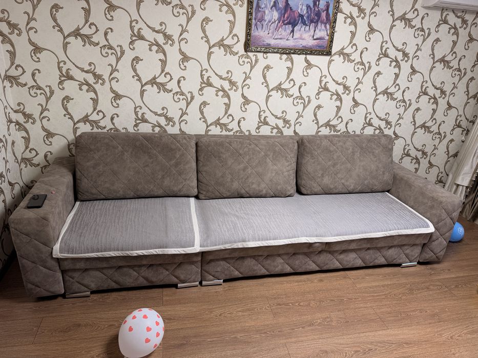 Продам б/у диван