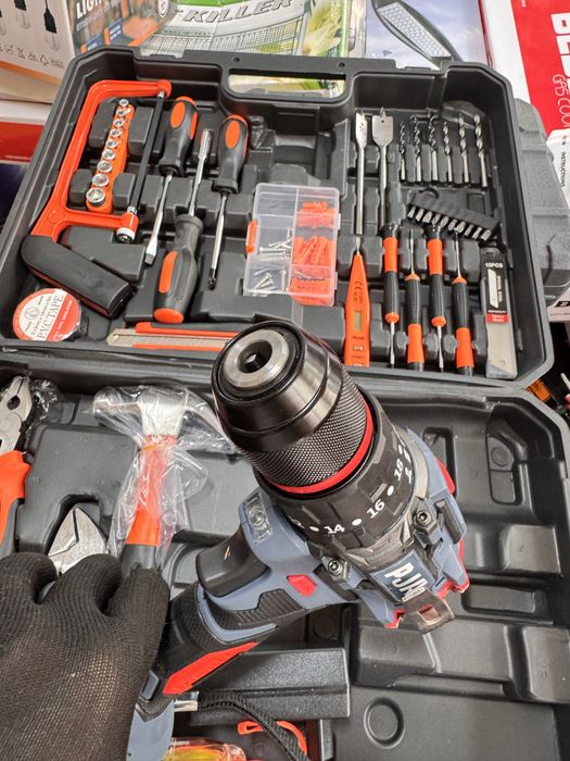 Autofiletanta Bormasina cu Cap Metalic, 2 acumulatori 48V si Accesorii