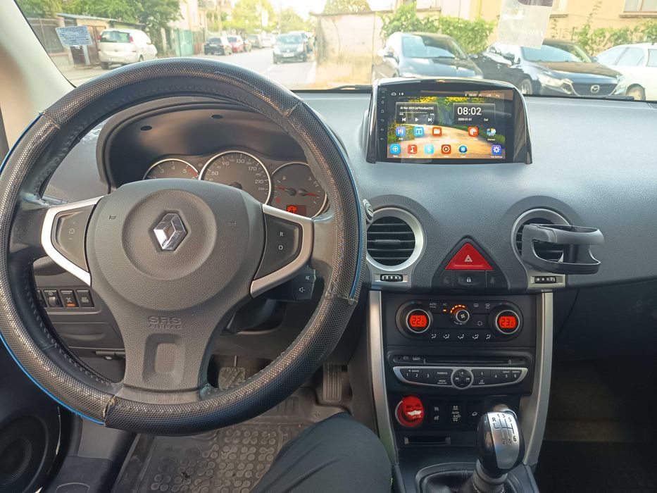 Renault Koleos 2009 2.0 dci 4X4 150 кс
