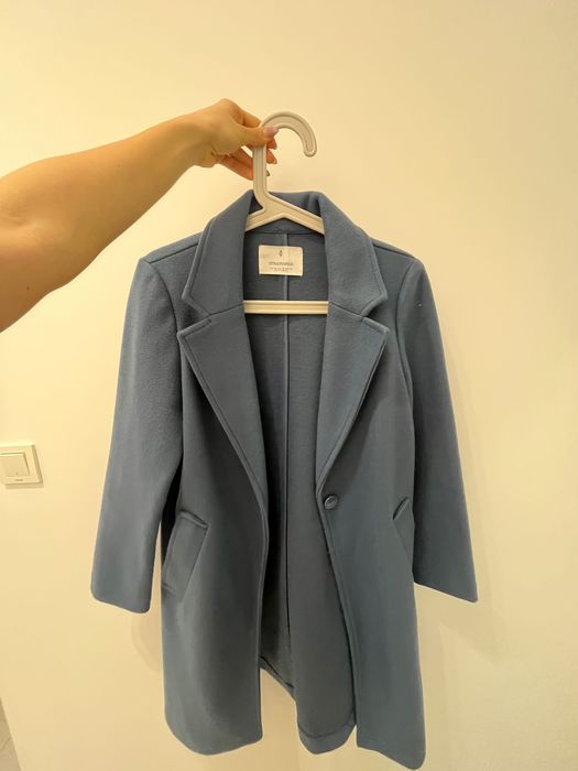 Нови сака и палта и ризи