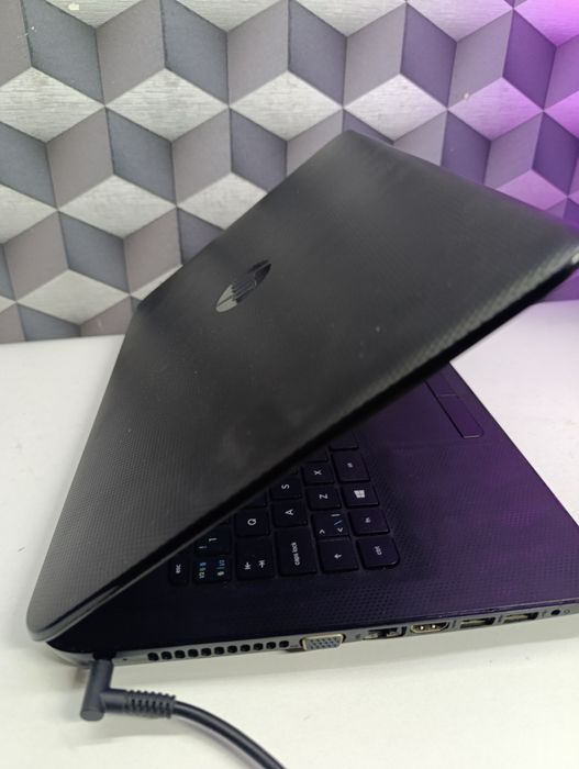 Laptop hp 14 inch office procesor Intel 8gb ram HDD 500 GB