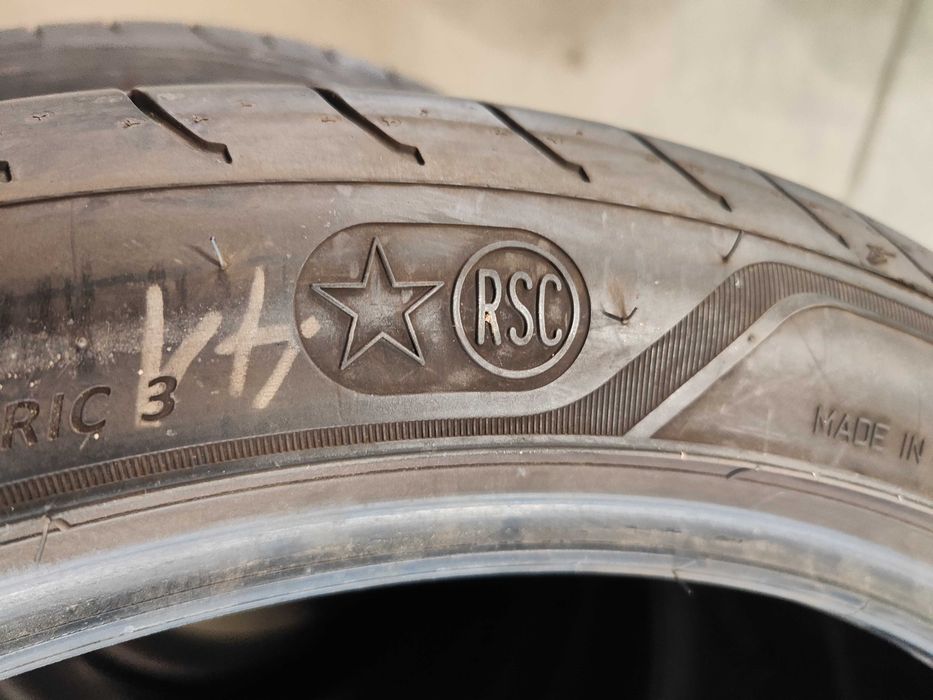 2бр. летни гуми 225/45/19 Goodyear