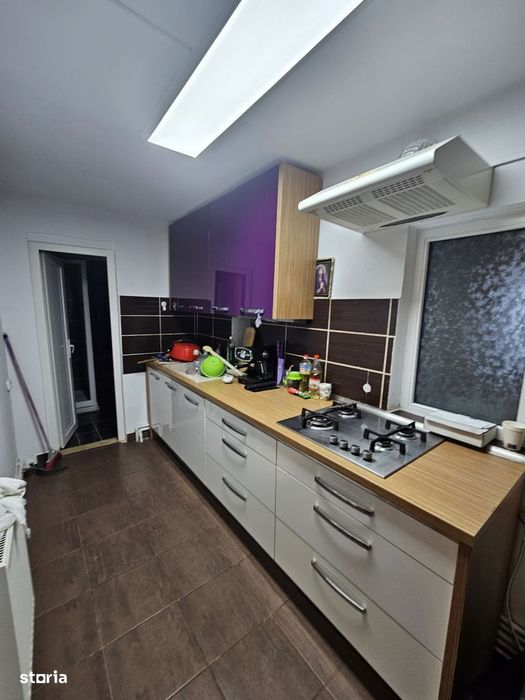Casa pe parter 3 camere, teren 390 mp. Stefanesti , stradal