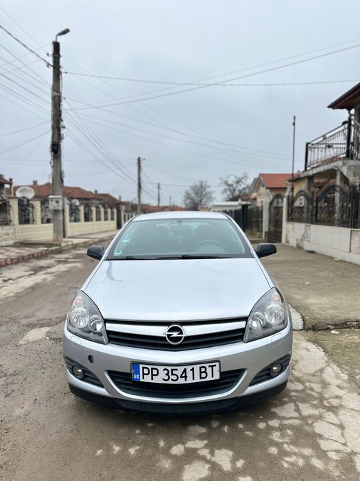 Opel astra 2007..