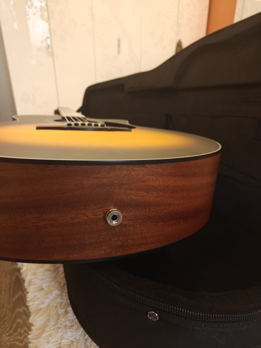 Продам гитару электро акустика