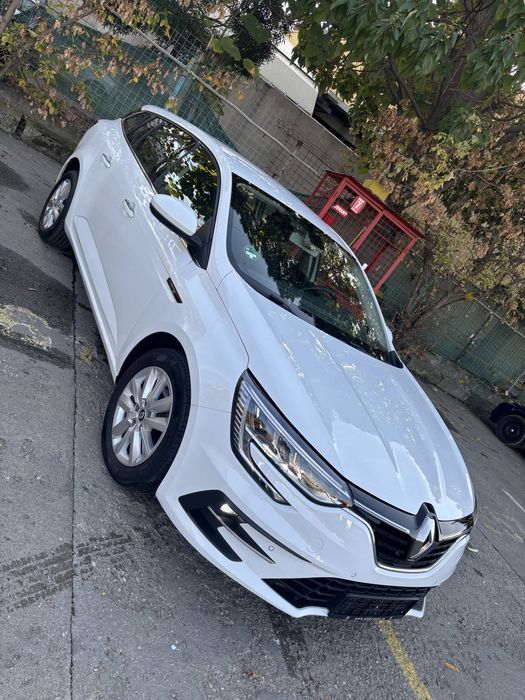 RENAULT Megane 2023 — imagine 3