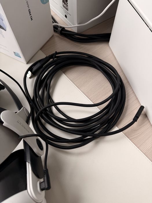 Meta Quest 3 (128gb) + Bobovr M3 PRO