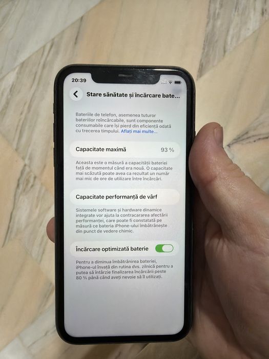 Iphone 11 black se vinde