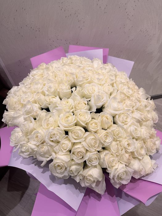 101 белая роза Шикарный букет