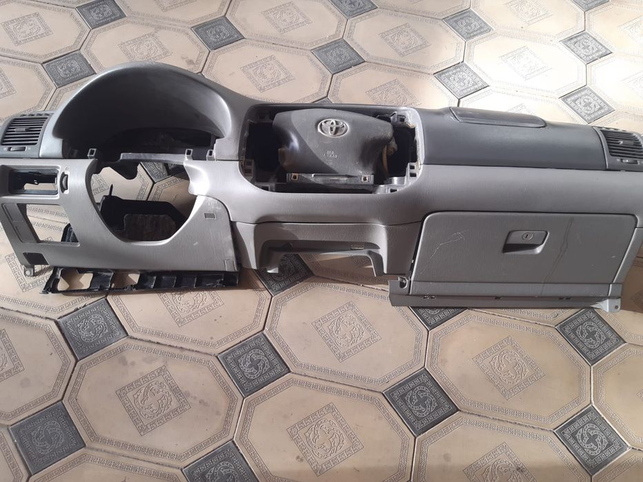 Продам торбеду-панель на тойоту камри.