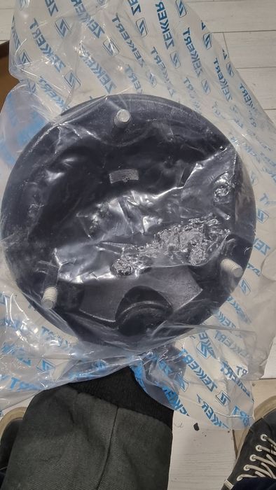 Продаётся чашки от BMW X5 e53 новые