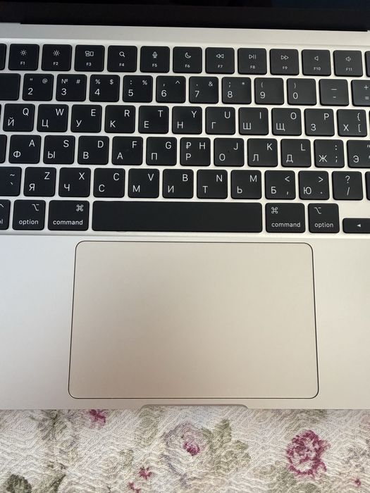 Macbook Air 13 M2