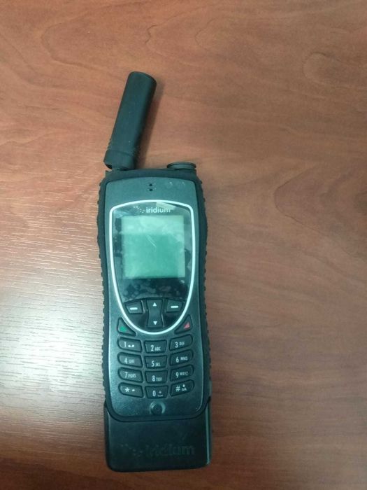 спутниковый телефон Iridium 9575