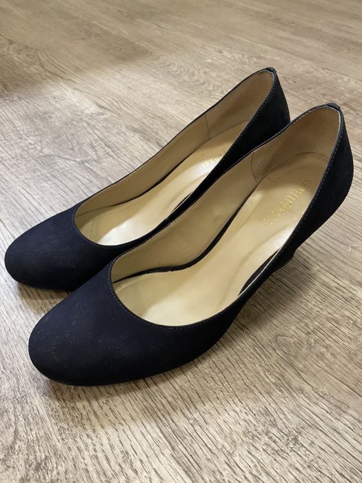 Стильные женские туфли