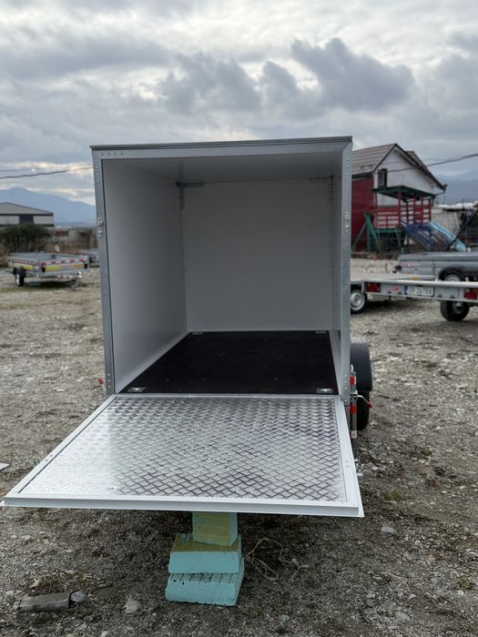 Remorca noua izoterma