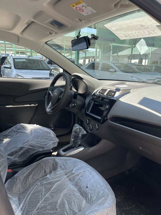 Chevrolet Cobalt 2026 — 4