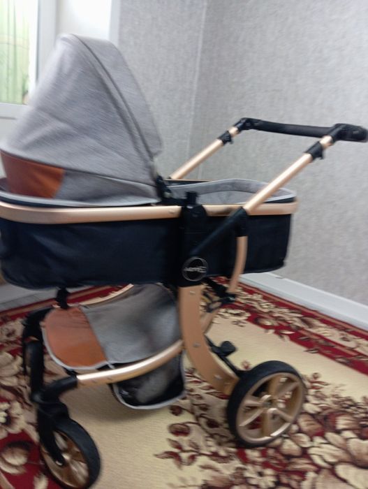 Продам детскую коляску