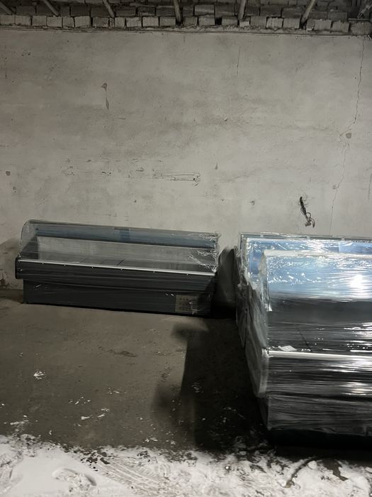 Vitrina frigorifica orizontala pentru mezeluri pe comanda sau din stoc