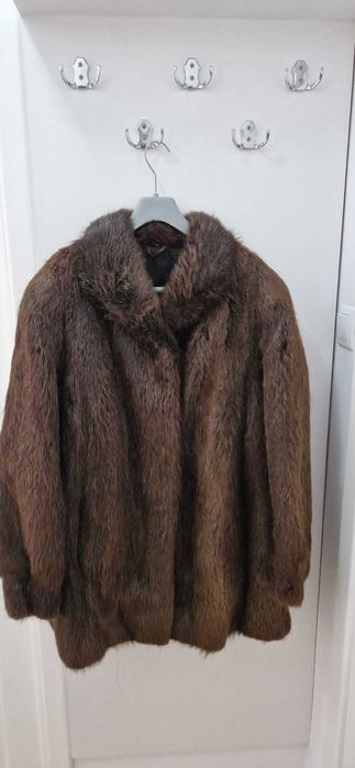 Hain blana nurca , marimea 44, Maro
