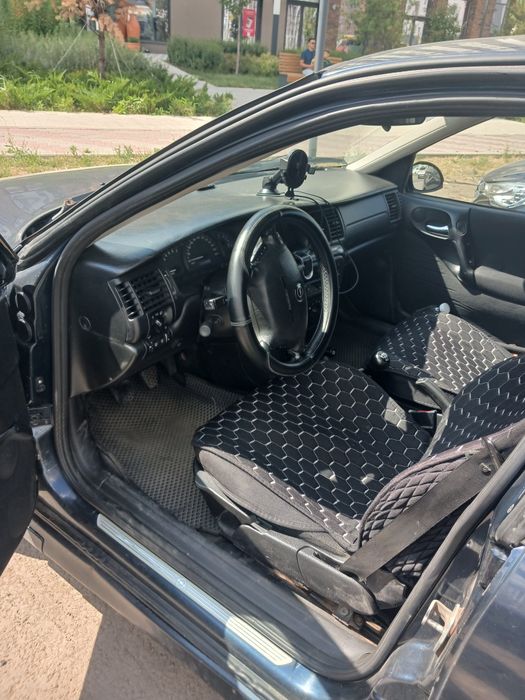 Opel vectra 1.8 2000г.