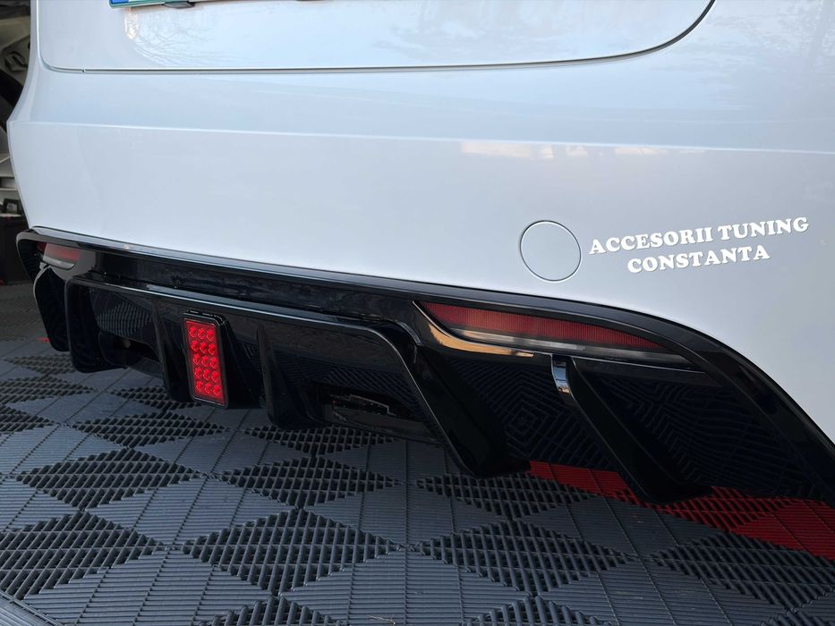 Aero Kit Tesla Model 3 2023+ Lip fata + Difuzor Spate + Lip Prag +++