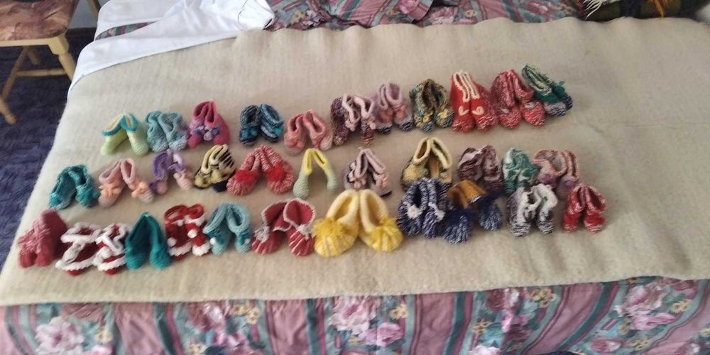 Плетени на ръка вълнени чорапи/ шушони за мъже, жени и деца