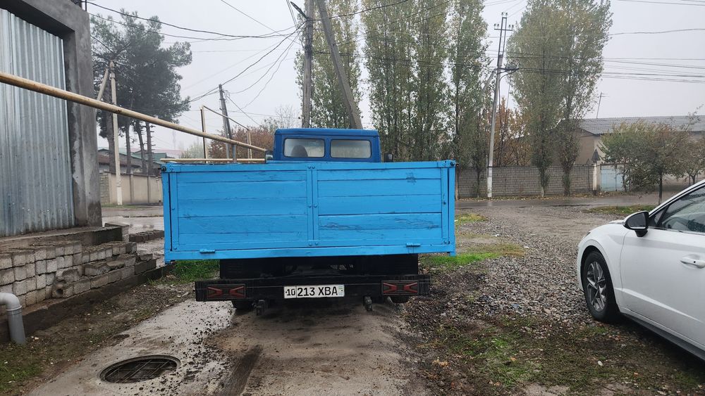 Мерседес бенс (гигант) 709