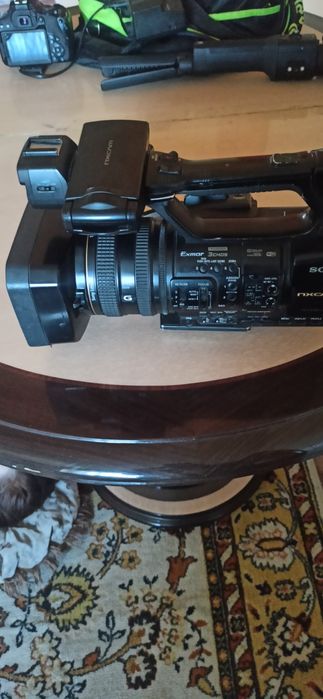 Видео камера Nх3