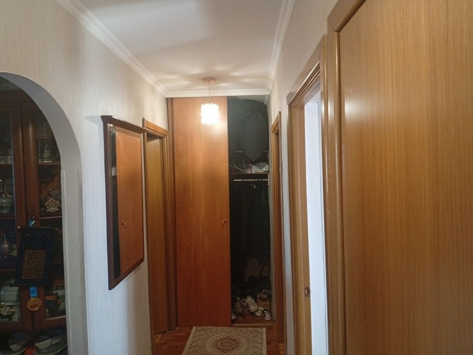 Продам  трёхкомнатную квартиру