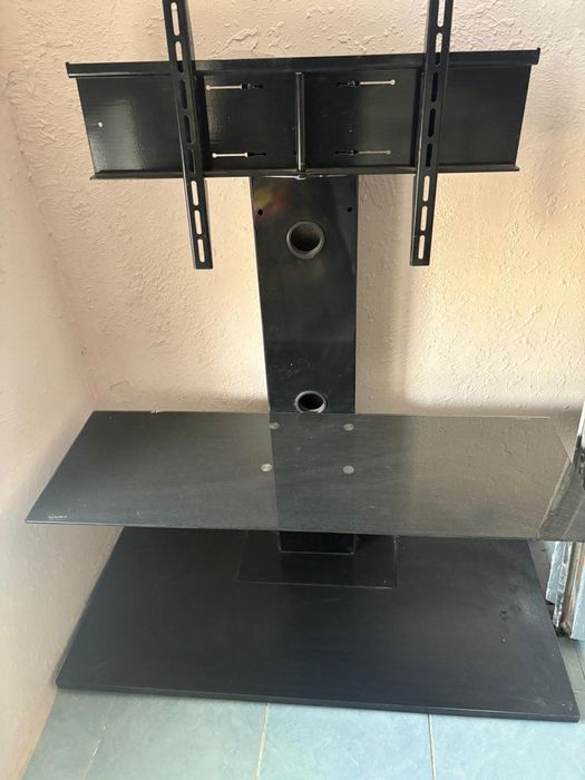 Подставка под ТВ