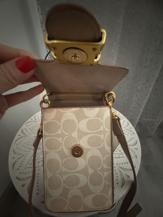 Дамски чанти с дълги дръжки