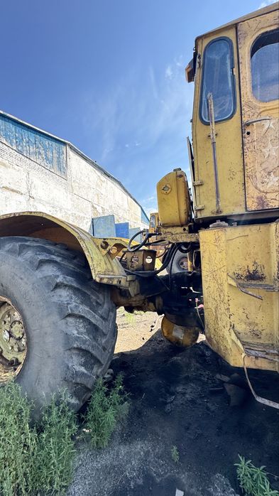 Продам К-700 2 единицы