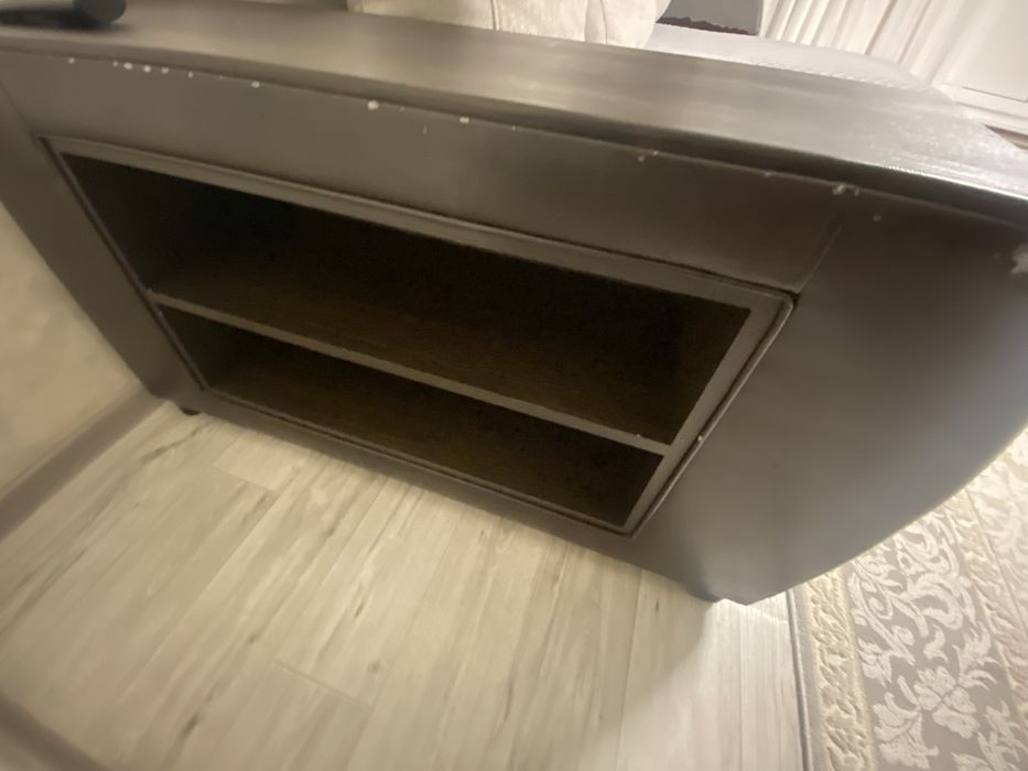 Продам диван угловой срочно