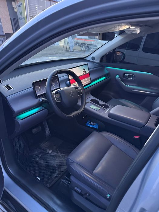 Leapmotor C16 sotiladi