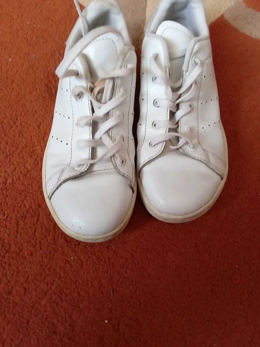 Adidașii piele nr33