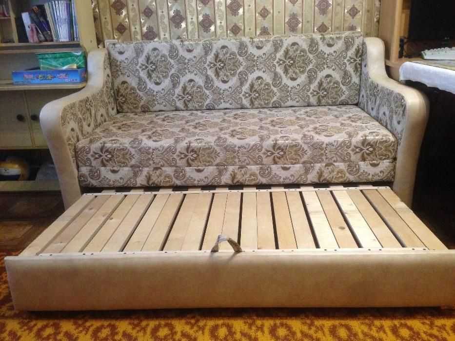 Диван раскладной б/у