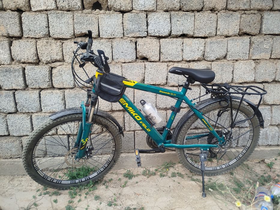 Yangi velosiped sotiladi