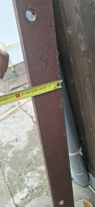 Vand usi metalice pt garaj