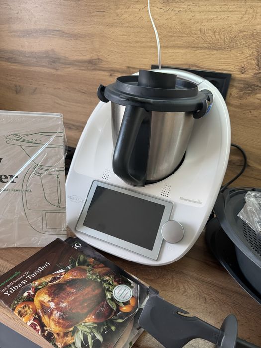 Продам Thermomix TM6