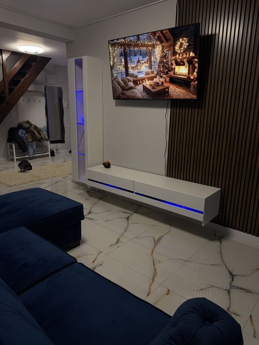 Inchiriez apartament frumos 4 camere 120 mp