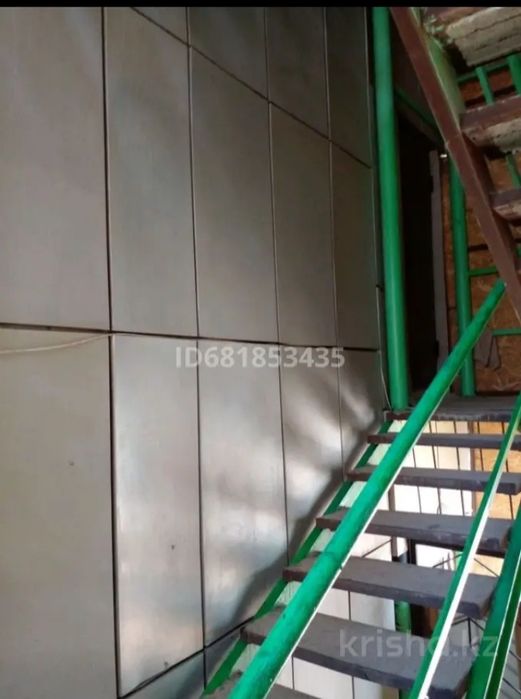 Продам однушку-студию в Городке Строителей!