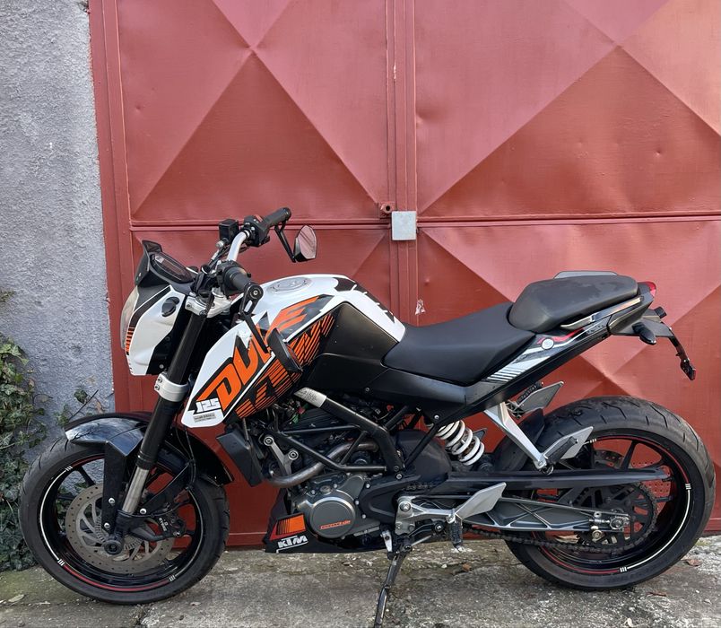 KTM Duke 125 ABS 2015 A1
