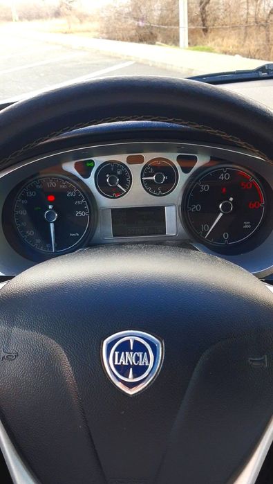 Lancia Delta cutie automata