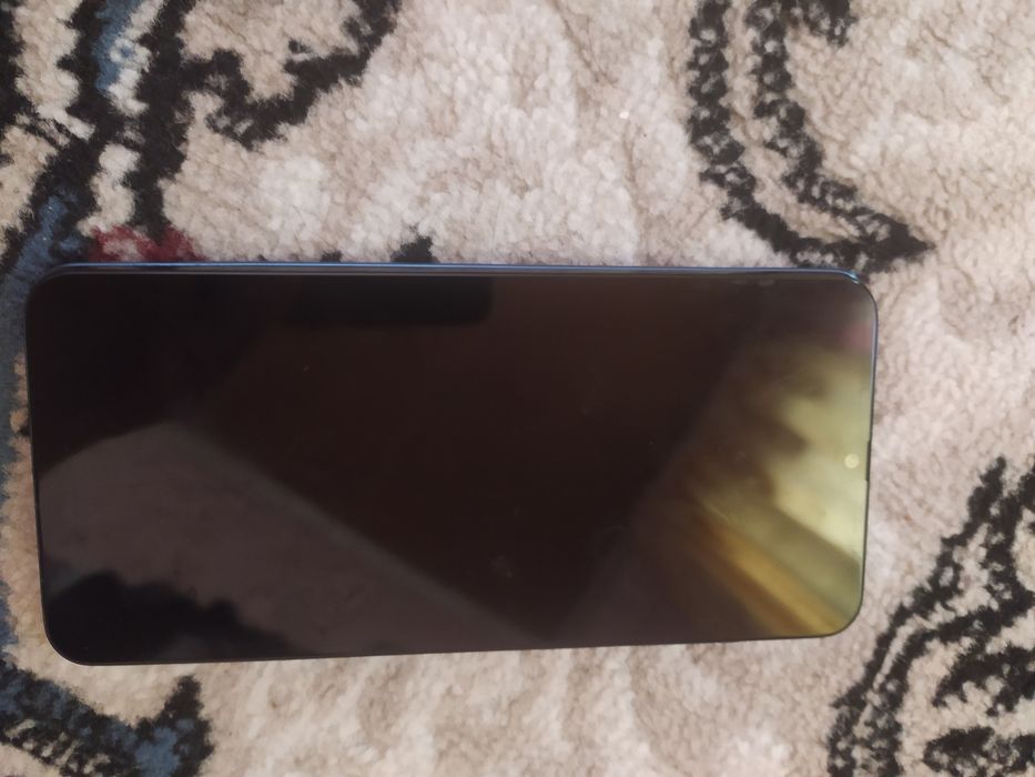 Samsung A30 holati idiyalni srochna sotladi