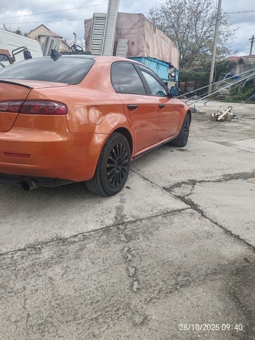 Vând alfa Romeo 159